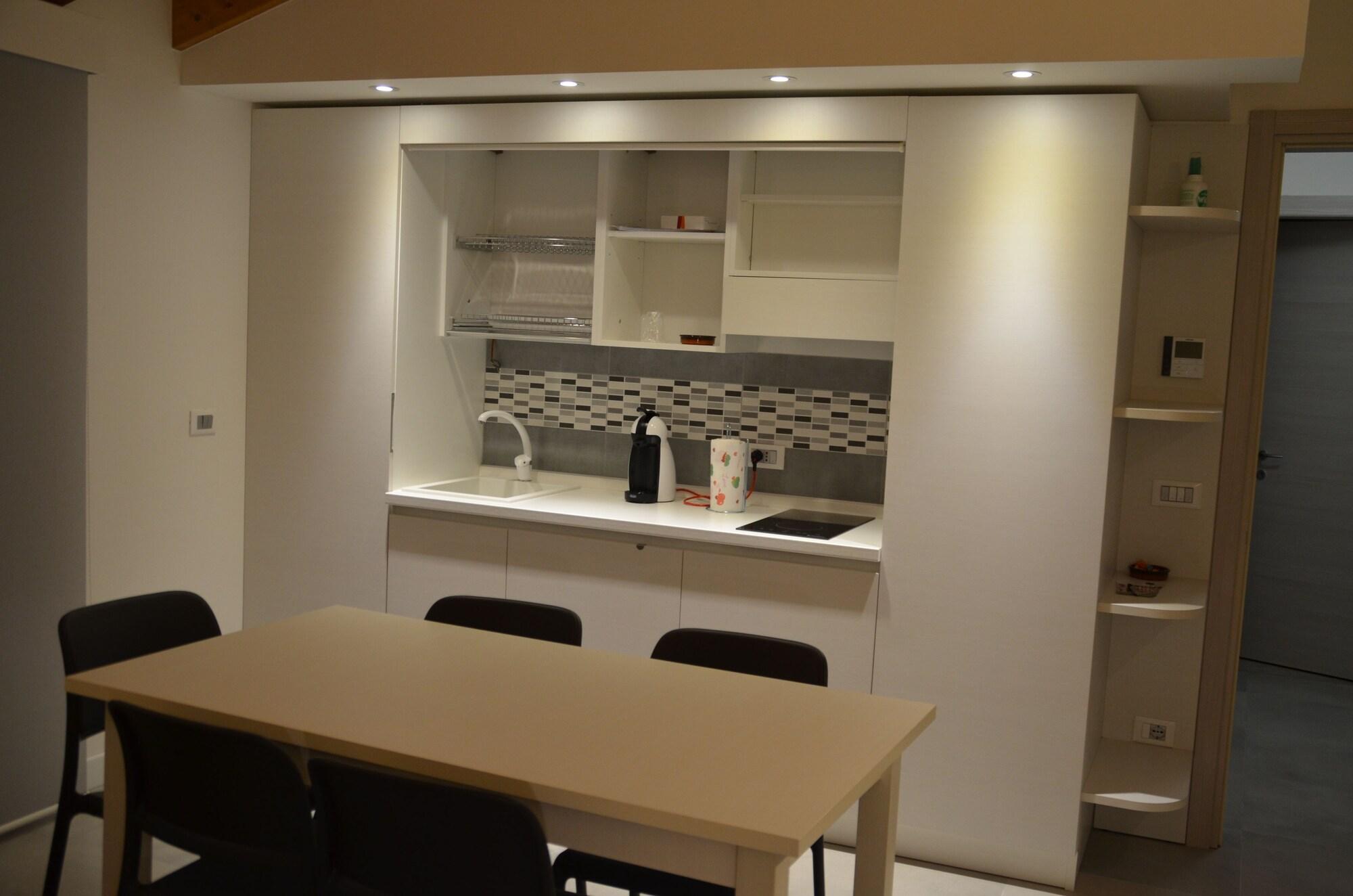 Hotel Ristorante Cigno - Camere And Aparthotel لاتيسانا المظهر الخارجي الصورة