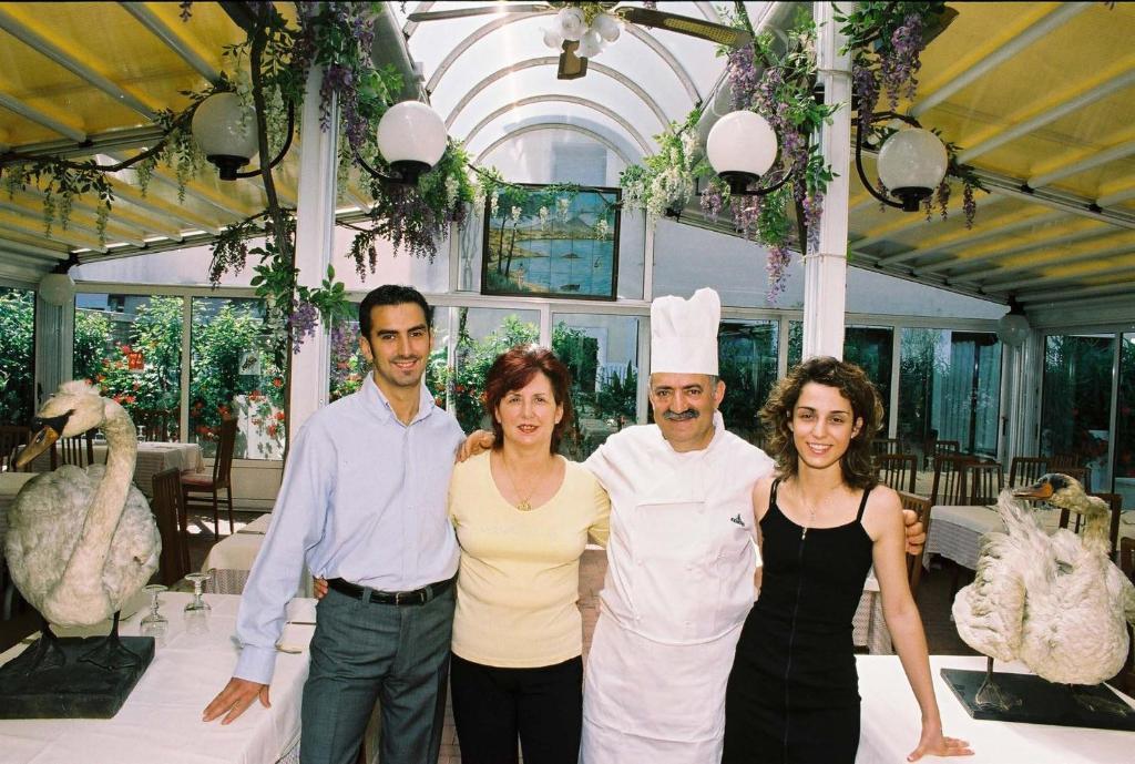 Hotel Ristorante Cigno - Camere And Aparthotel لاتيسانا المظهر الخارجي الصورة