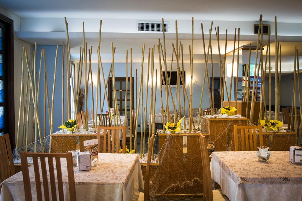 Hotel Ristorante Cigno - Camere And Aparthotel لاتيسانا المظهر الخارجي الصورة