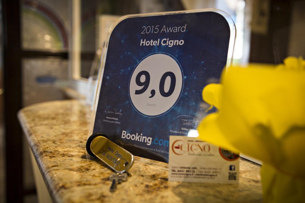 Hotel Ristorante Cigno - Camere And Aparthotel لاتيسانا المظهر الخارجي الصورة