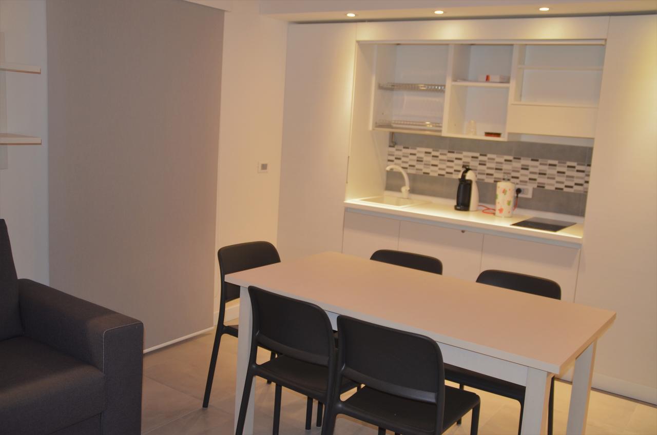 Hotel Ristorante Cigno - Camere And Aparthotel لاتيسانا المظهر الخارجي الصورة
